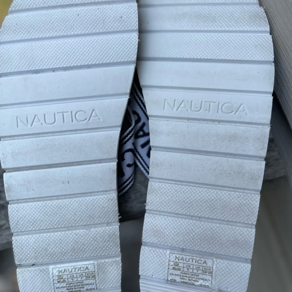 Náutica logo thong sandal